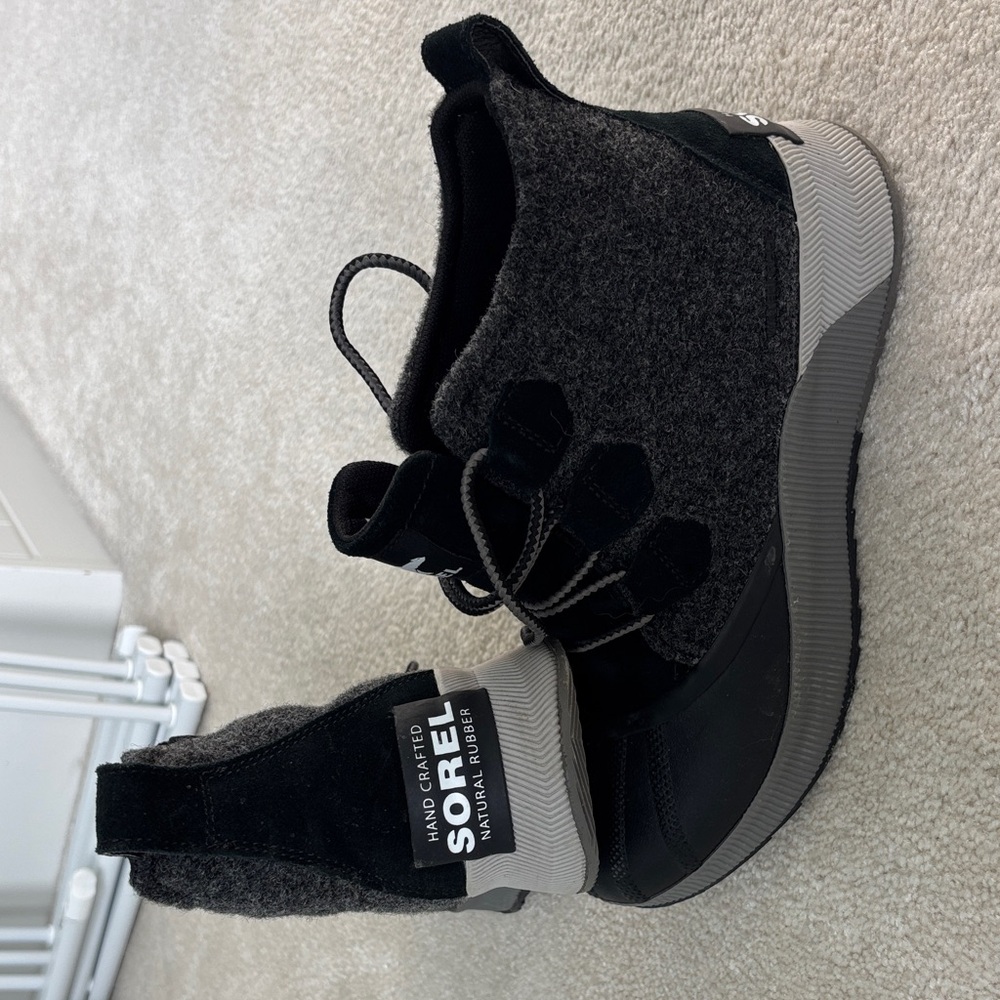 Sorel Black and Gray Winter Boots